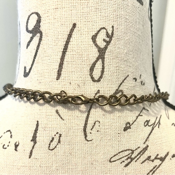 Vintage Faceted Olive Green Lucite Necklace Cascade Waterfall Bib Pewter, EUC - Picture 10 of 11